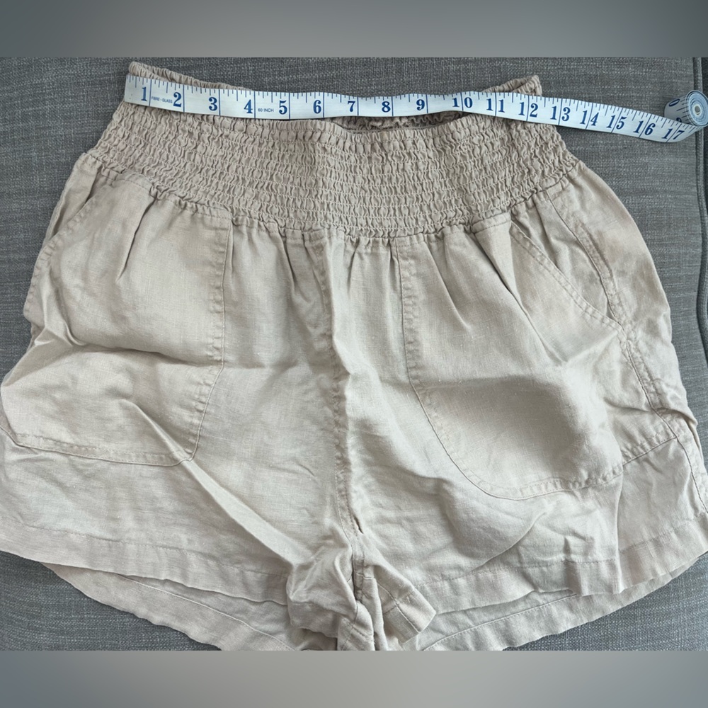 Quince High-Waist Linen Blend Shorts in Beige